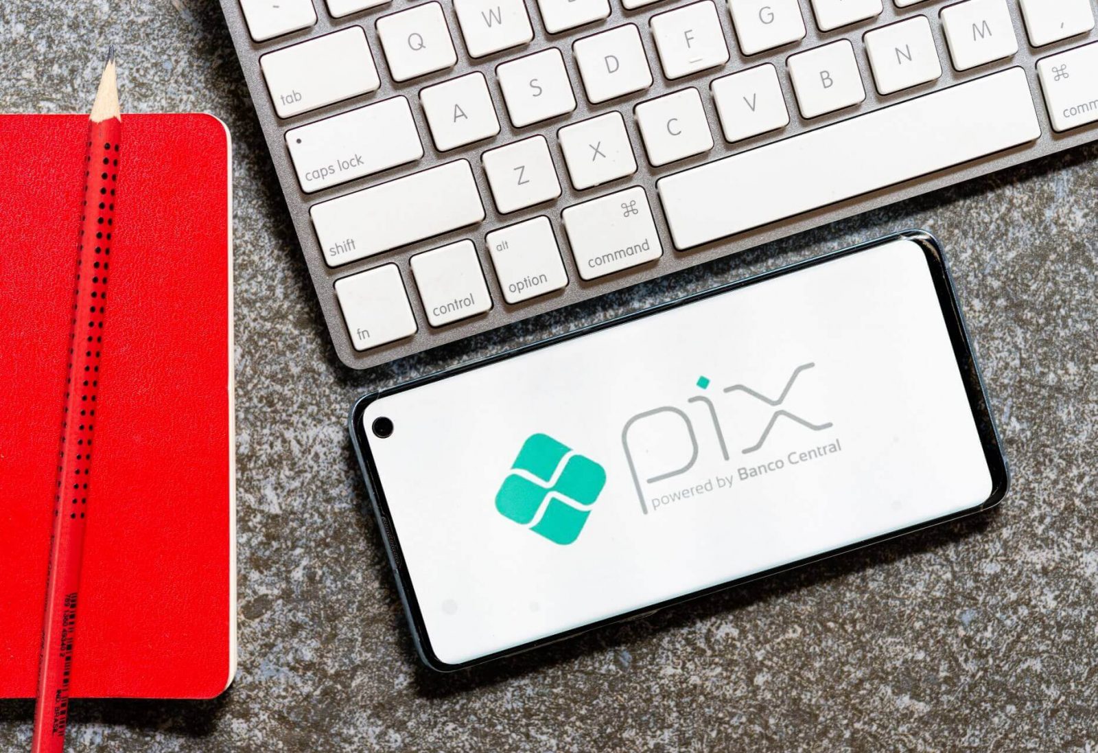 Acesso aos Dados dos Clientes de Forma Legal